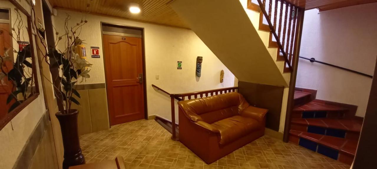 Hoteles Bogota Inn Colonial מראה חיצוני תמונה
