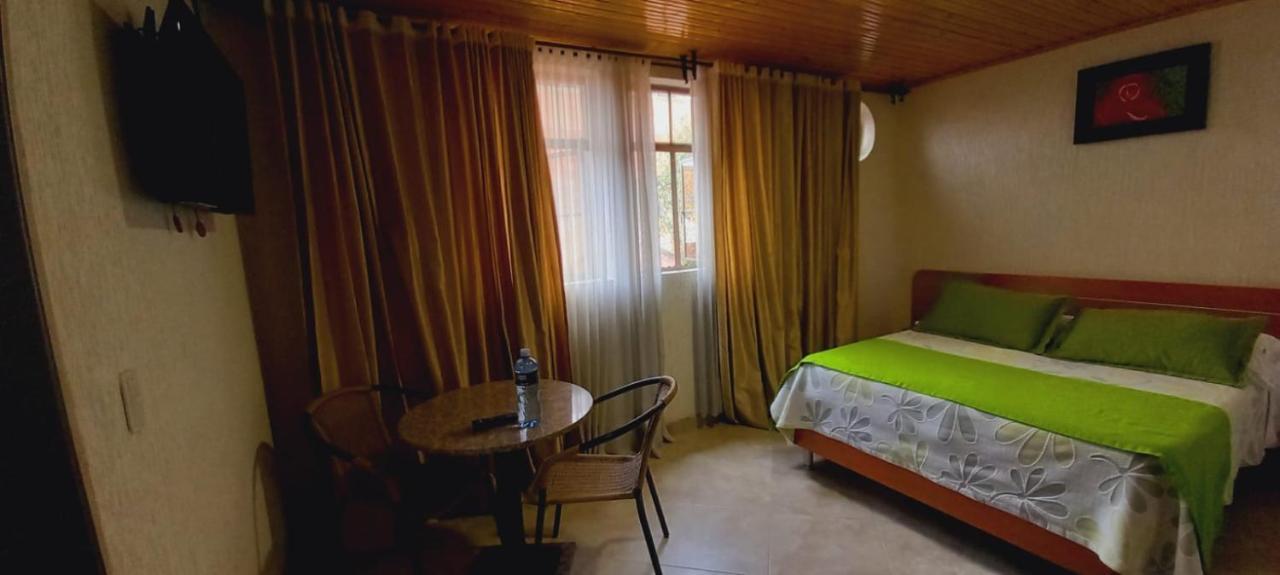 Hoteles Bogota Inn Colonial מראה חיצוני תמונה