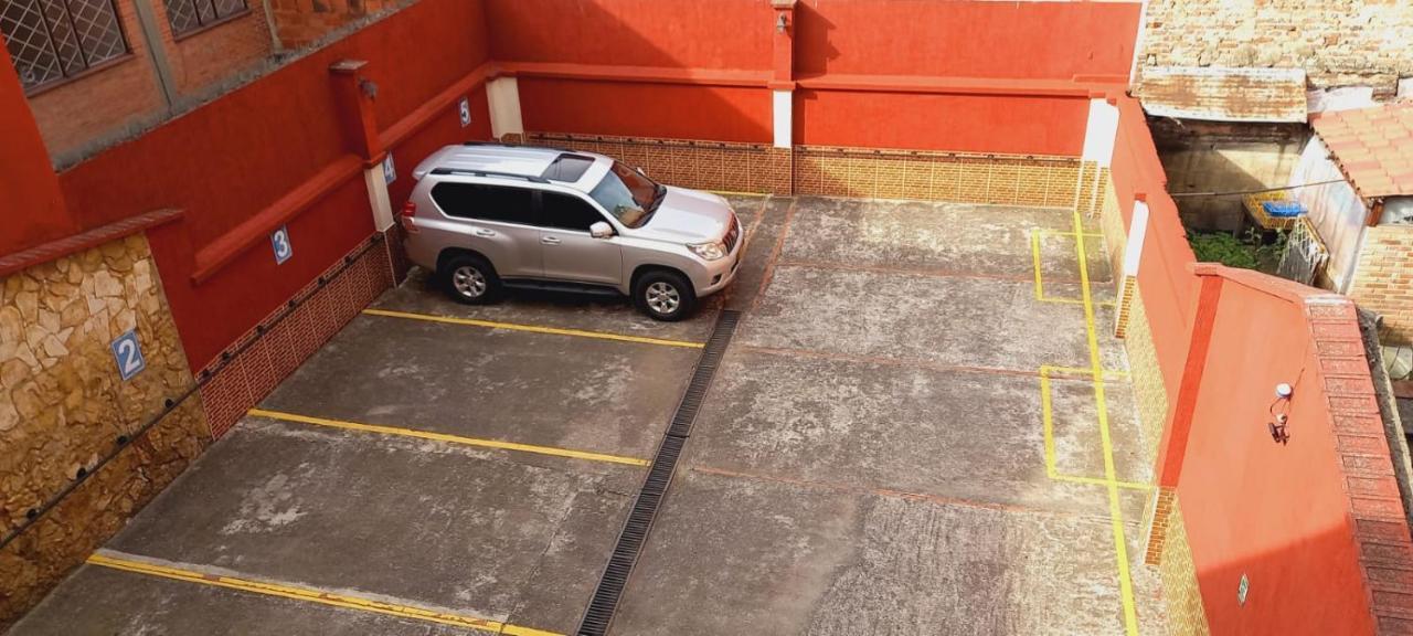 Hoteles Bogota Inn Colonial מראה חיצוני תמונה